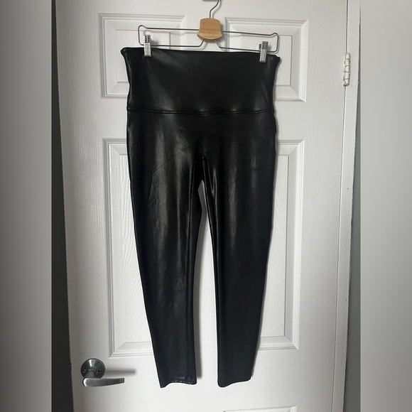 Spanx Faux Leather Leggings (Petite) - Picture 2 of 4